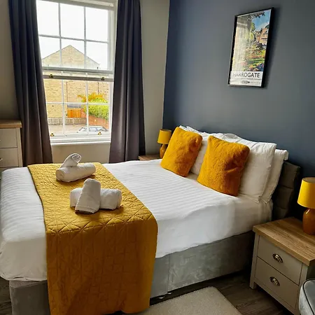 Apartment 2br Weekly Stay, Parking, Sleeps 6, Ideal For Work Trips, Flat 1